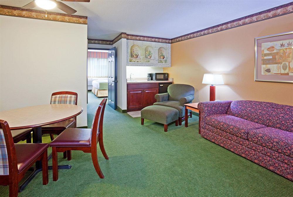 Holiday Inn Express Hotel & Suites Minneapolis-Golden Valley By Ihg Сейнт Луис Парк Стая снимка