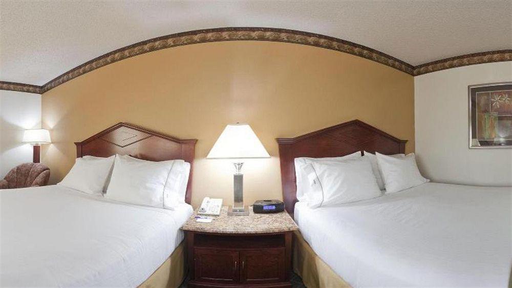 Holiday Inn Express Hotel & Suites Minneapolis-Golden Valley By Ihg Сейнт Луис Парк Екстериор снимка