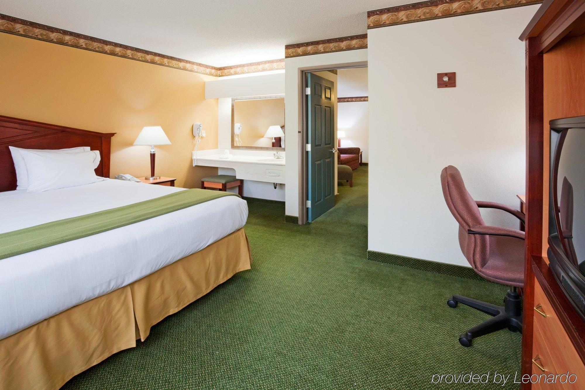 Holiday Inn Express Hotel & Suites Minneapolis-Golden Valley By Ihg Сейнт Луис Парк Стая снимка