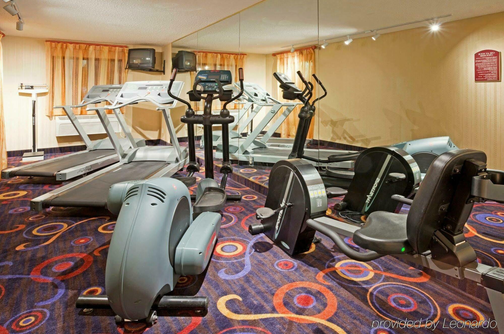 Holiday Inn Express Hotel & Suites Minneapolis-Golden Valley By Ihg Сейнт Луис Парк Съоръжения снимка